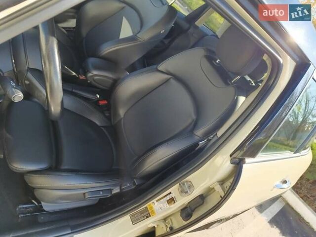 Белый Мини Купер, объемом двигателя 2 л и пробегом 110 тыс. км за 14500 $, фото 19 на Automoto.ua