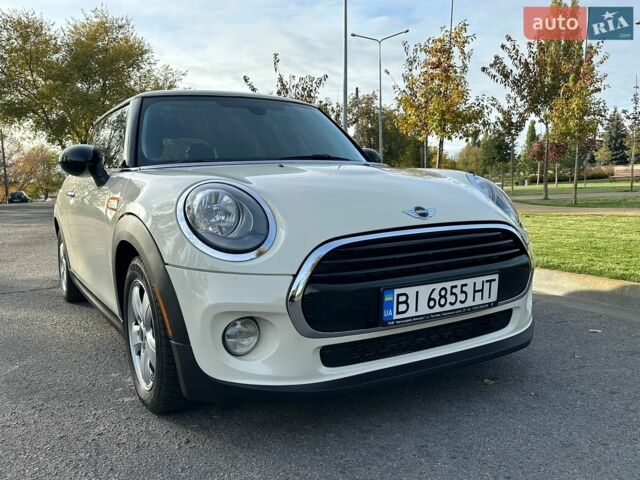 Білий Міні Cooper, об'ємом двигуна 1.5 л та пробігом 137 тис. км за 9400 $, фото 9 на Automoto.ua
