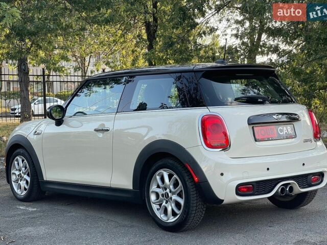 Білий Міні Cooper, об'ємом двигуна 2 л та пробігом 102 тис. км за 11999 $, фото 9 на Automoto.ua