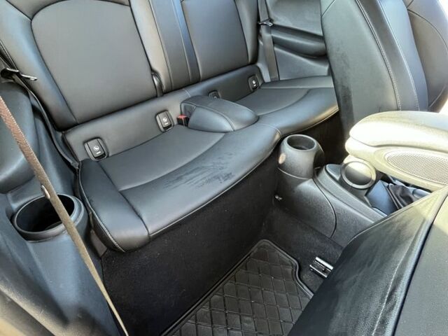 Белый Мини Купер, объемом двигателя 1.5 л и пробегом 158 тыс. км за 9600 $, фото 9 на Automoto.ua