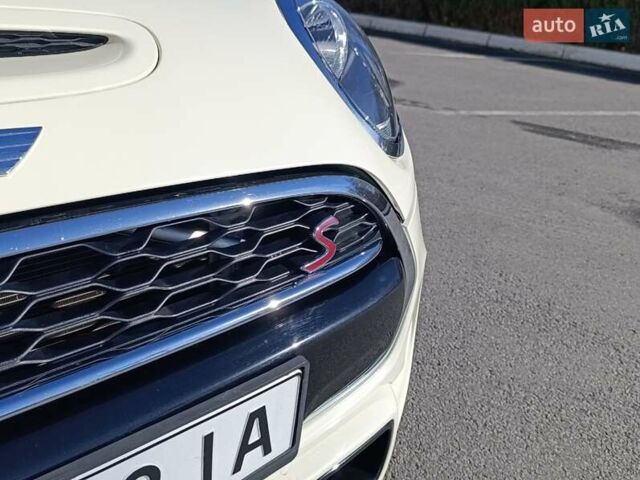 Белый Мини Купер, объемом двигателя 2 л и пробегом 110 тыс. км за 14500 $, фото 10 на Automoto.ua