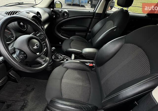 Білий Міні Cooper, об'ємом двигуна 1.6 л та пробігом 157 тис. км за 13800 $, фото 12 на Automoto.ua