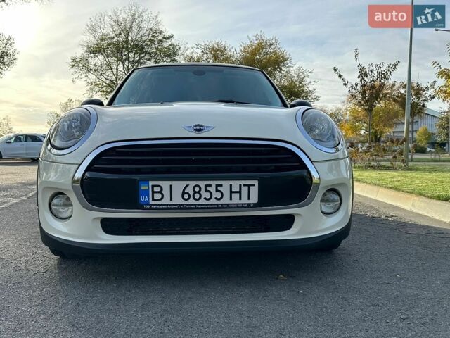 Білий Міні Cooper, об'ємом двигуна 1.5 л та пробігом 137 тис. км за 9400 $, фото 10 на Automoto.ua