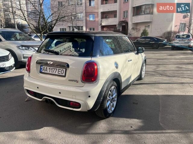 Білий Міні Cooper, об'ємом двигуна 2 л та пробігом 102 тис. км за 12999 $, фото 3 на Automoto.ua