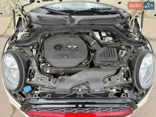 Білий Міні Cooper, об'ємом двигуна 2 л та пробігом 129 тис. км за 14000 $, фото 23 на Automoto.ua