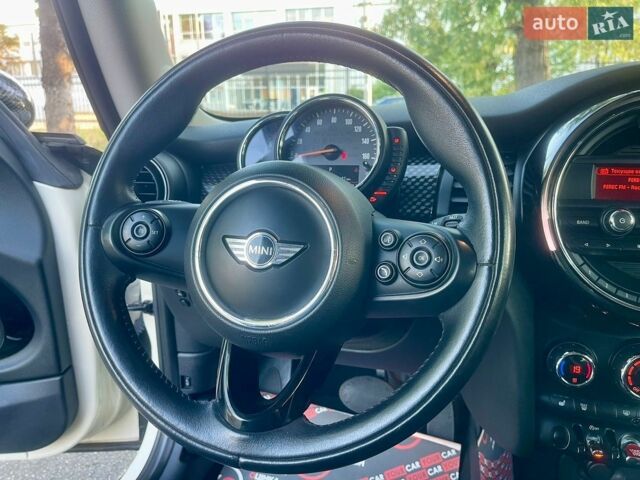 Білий Міні Cooper, об'ємом двигуна 2 л та пробігом 102 тис. км за 11999 $, фото 22 на Automoto.ua
