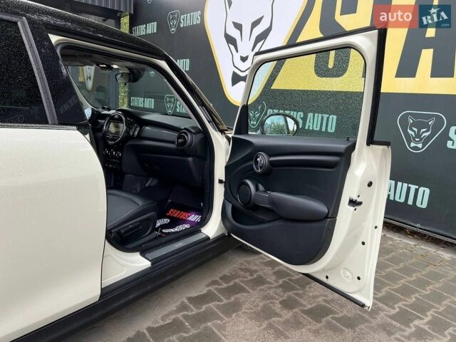 Білий Міні Cooper, об'ємом двигуна 1.5 л та пробігом 85 тис. км за 11600 $, фото 28 на Automoto.ua