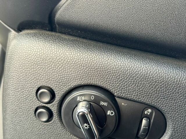 Білий Міні Cooper, об'ємом двигуна 0 л та пробігом 207 тис. км за 11499 $, фото 21 на Automoto.ua