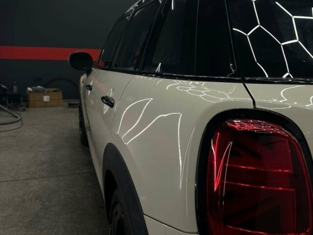 Білий Міні Cooper, об'ємом двигуна 0 л та пробігом 207 тис. км за 11499 $, фото 23 на Automoto.ua