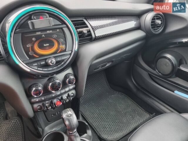 Білий Міні Cooper, об'ємом двигуна 2 л та пробігом 71 тис. км за 14700 $, фото 11 на Automoto.ua