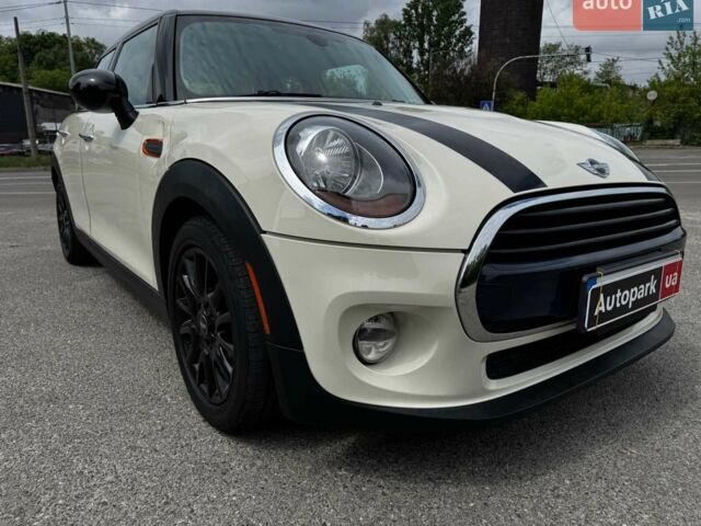 Білий Міні Cooper, об'ємом двигуна 1.5 л та пробігом 86 тис. км за 12440 $, фото 3 на Automoto.ua