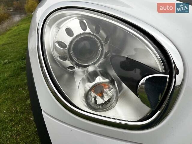 Белый Мини Купер, объемом двигателя 2 л и пробегом 213 тыс. км за 14500 $, фото 8 на Automoto.ua