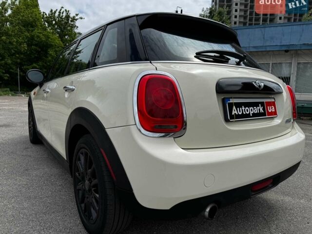 Білий Міні Cooper, об'ємом двигуна 1.5 л та пробігом 86 тис. км за 12440 $, фото 9 на Automoto.ua