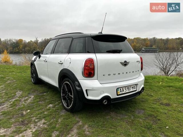 Белый Мини Купер, объемом двигателя 2 л и пробегом 213 тыс. км за 14500 $, фото 5 на Automoto.ua