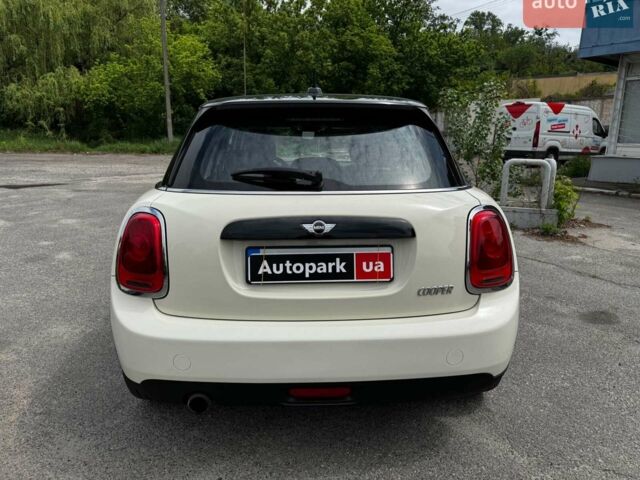 Білий Міні Cooper, об'ємом двигуна 1.5 л та пробігом 86 тис. км за 12440 $, фото 7 на Automoto.ua