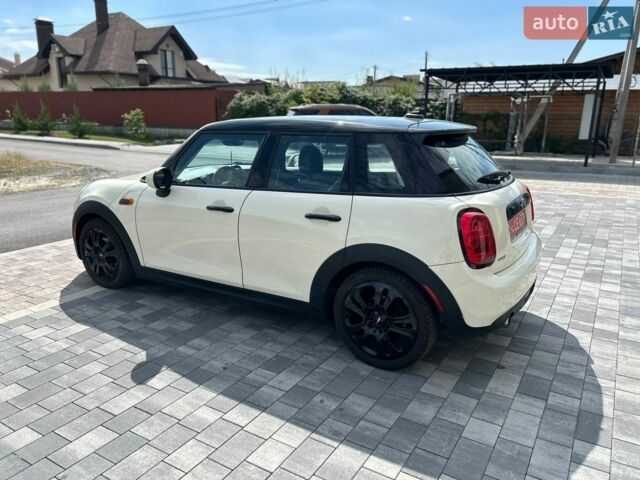 Білий Міні Cooper, об'ємом двигуна 0 л та пробігом 207 тис. км за 11499 $, фото 5 на Automoto.ua