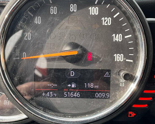 Белый Мини Купер, объемом двигателя 1.5 л и пробегом 82 тыс. км за 14000 $, фото 6 на Automoto.ua