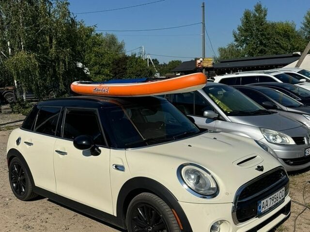 Білий Міні Cooper, об'ємом двигуна 2 л та пробігом 103 тис. км за 12999 $, фото 30 на Automoto.ua