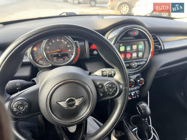 Білий Міні Cooper, об'ємом двигуна 2 л та пробігом 112 тис. км за 12900 $, фото 13 на Automoto.ua
