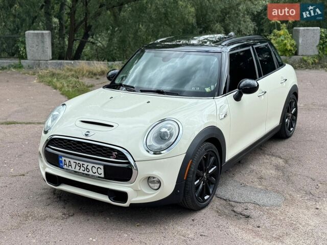 Білий Міні Cooper, об'ємом двигуна 2 л та пробігом 103 тис. км за 12999 $, фото 5 на Automoto.ua