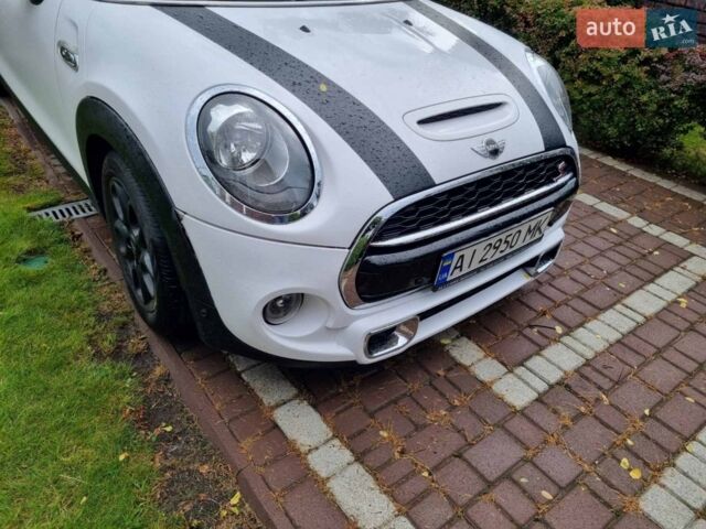 Білий Міні Cooper, об'ємом двигуна 2 л та пробігом 71 тис. км за 14700 $, фото 9 на Automoto.ua