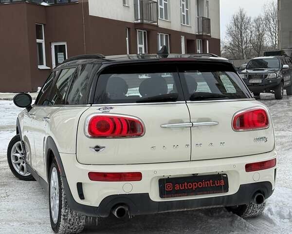 Белый Мини Купер, объемом двигателя 2 л и пробегом 152 тыс. км за 13000 $, фото 9 на Automoto.ua