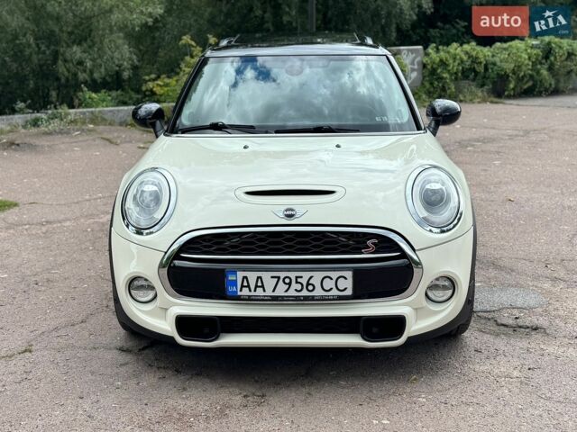 Білий Міні Cooper, об'ємом двигуна 2 л та пробігом 103 тис. км за 12999 $, фото 4 на Automoto.ua
