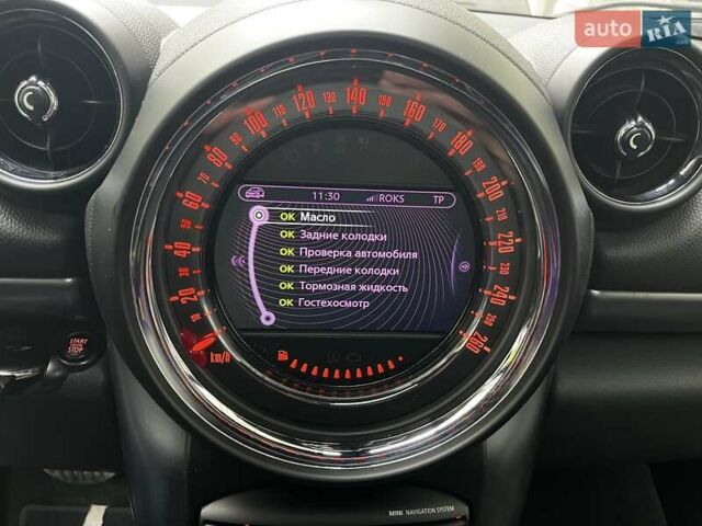Белый Мини Купер, объемом двигателя 2 л и пробегом 213 тыс. км за 14500 $, фото 26 на Automoto.ua