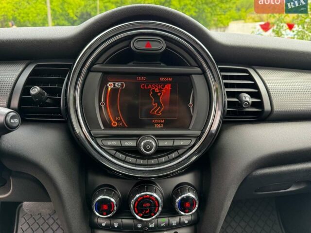 Білий Міні Cooper, об'ємом двигуна 1.5 л та пробігом 86 тис. км за 12440 $, фото 20 на Automoto.ua