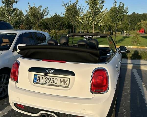 Белый Мини Купер, объемом двигателя 2 л и пробегом 71 тыс. км за 16800 $, фото 5 на Automoto.ua