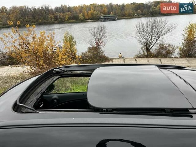 Белый Мини Купер, объемом двигателя 2 л и пробегом 213 тыс. км за 14500 $, фото 10 на Automoto.ua