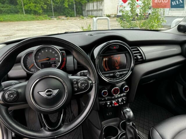 Білий Міні Cooper, об'ємом двигуна 1.5 л та пробігом 86 тис. км за 12440 $, фото 23 на Automoto.ua