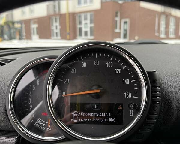 Белый Мини Купер, объемом двигателя 2 л и пробегом 152 тыс. км за 13000 $, фото 34 на Automoto.ua