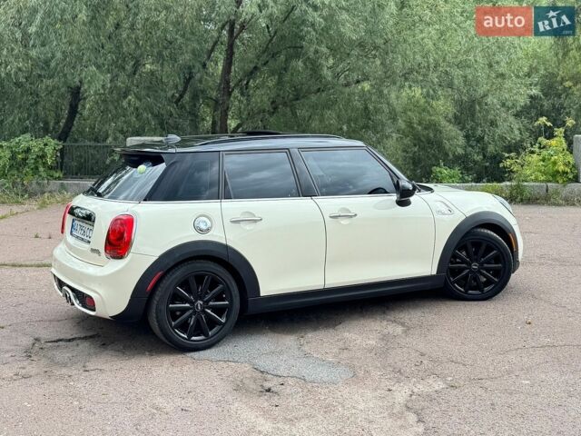 Білий Міні Cooper, об'ємом двигуна 2 л та пробігом 103 тис. км за 12999 $, фото 11 на Automoto.ua