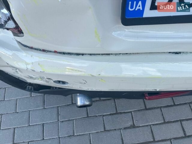 Білий Міні Cooper, об'ємом двигуна 1.5 л та пробігом 101 тис. км за 4000 $, фото 6 на Automoto.ua