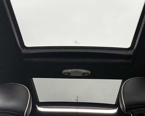 Белый Мини Купер, объемом двигателя 2 л и пробегом 213 тыс. км за 14500 $, фото 12 на Automoto.ua