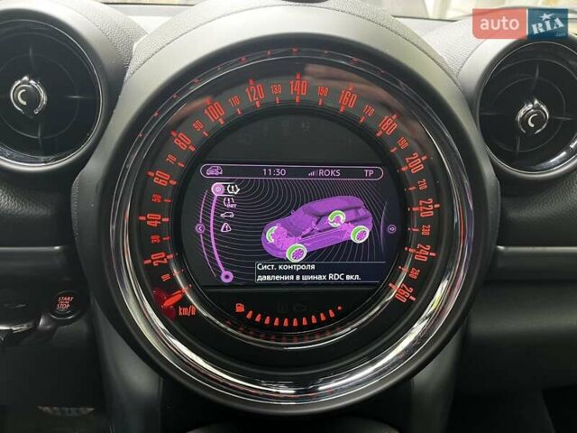 Белый Мини Купер, объемом двигателя 2 л и пробегом 213 тыс. км за 14500 $, фото 27 на Automoto.ua