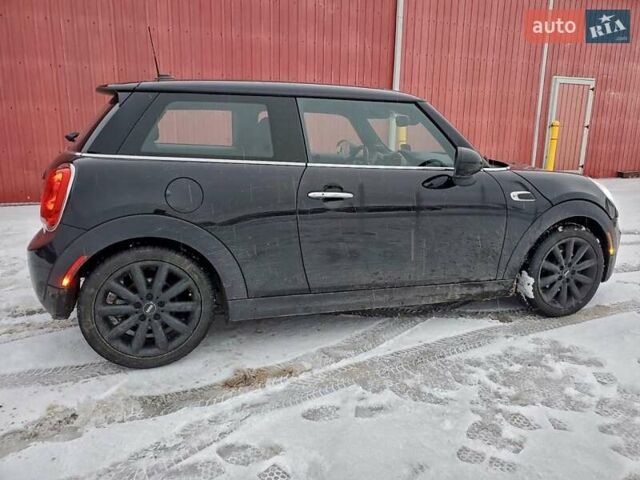 Белый Мини Купер, объемом двигателя 1.5 л и пробегом 65 тыс. км за 1600 $, фото 3 на Automoto.ua