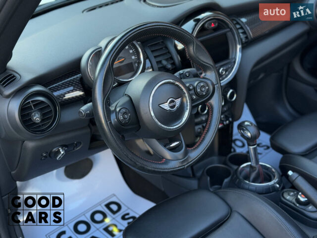 Білий Міні Cooper, об'ємом двигуна 2 л та пробігом 65 тис. км за 16500 $, фото 21 на Automoto.ua