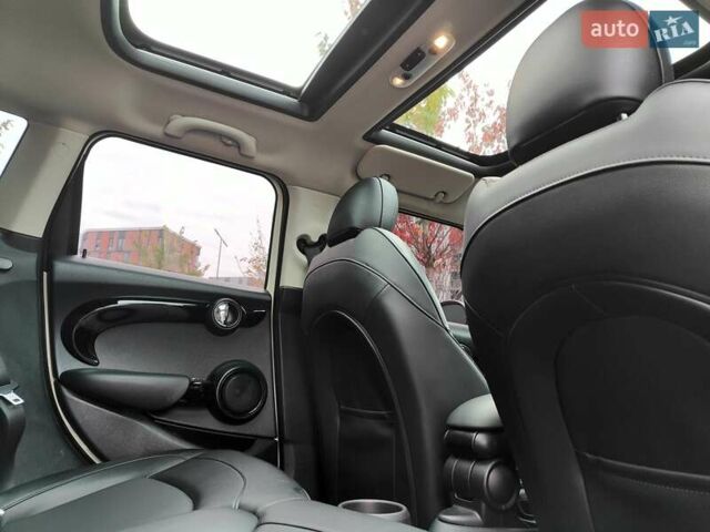 Білий Міні Cooper, об'ємом двигуна 2 л та пробігом 138 тис. км за 17490 $, фото 61 на Automoto.ua