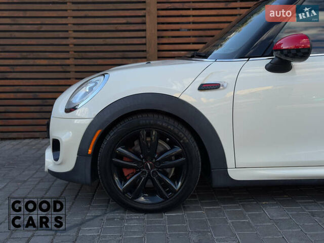 Білий Міні Cooper, об'ємом двигуна 2 л та пробігом 64 тис. км за 16500 $, фото 9 на Automoto.ua