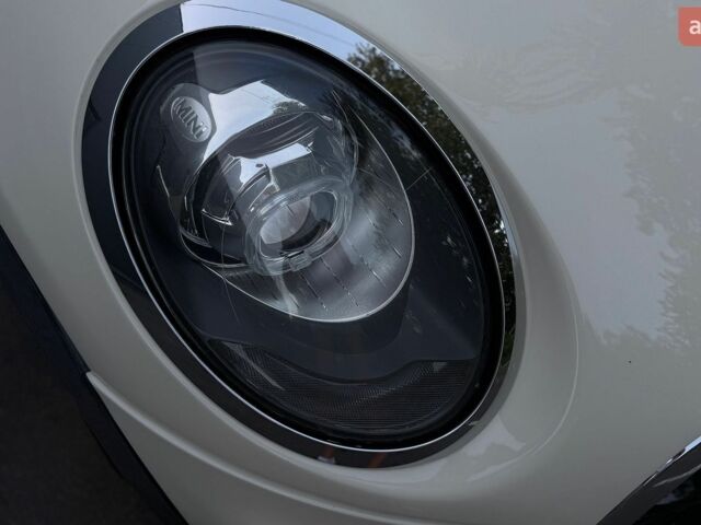 Білий Міні Cooper, об'ємом двигуна 1.5 л та пробігом 88 тис. км за 14250 $, фото 37 на Automoto.ua