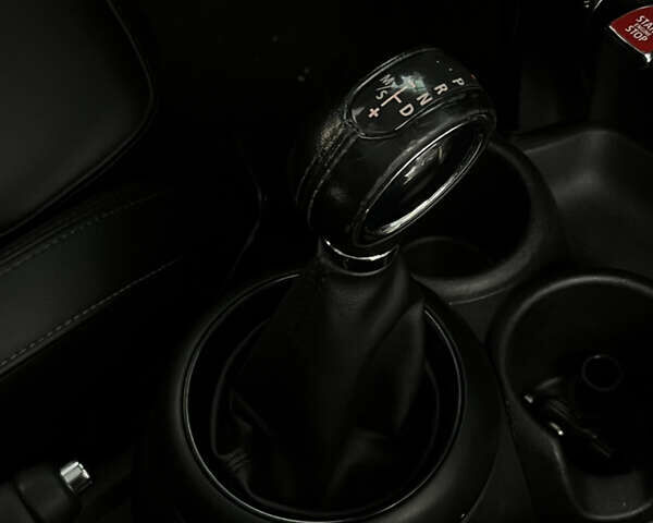 Білий Міні Cooper, об'ємом двигуна 2 л та пробігом 138 тис. км за 15999 $, фото 41 на Automoto.ua