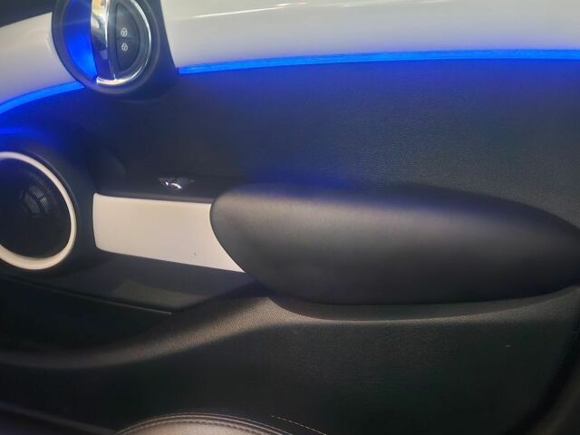 Білий Міні Cooper, об'ємом двигуна 2 л та пробігом 225 тис. км за 12999 $, фото 21 на Automoto.ua