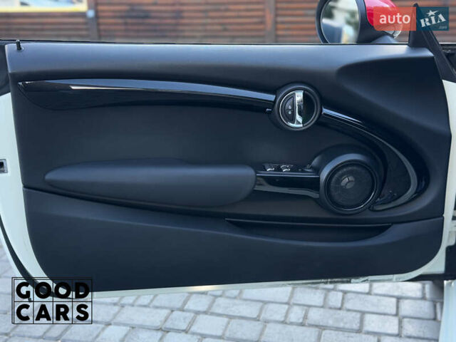 Білий Міні Cooper, об'ємом двигуна 2 л та пробігом 64 тис. км за 16500 $, фото 17 на Automoto.ua