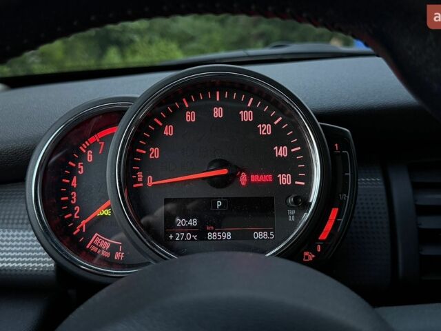 Білий Міні Cooper, об'ємом двигуна 1.5 л та пробігом 88 тис. км за 14250 $, фото 41 на Automoto.ua