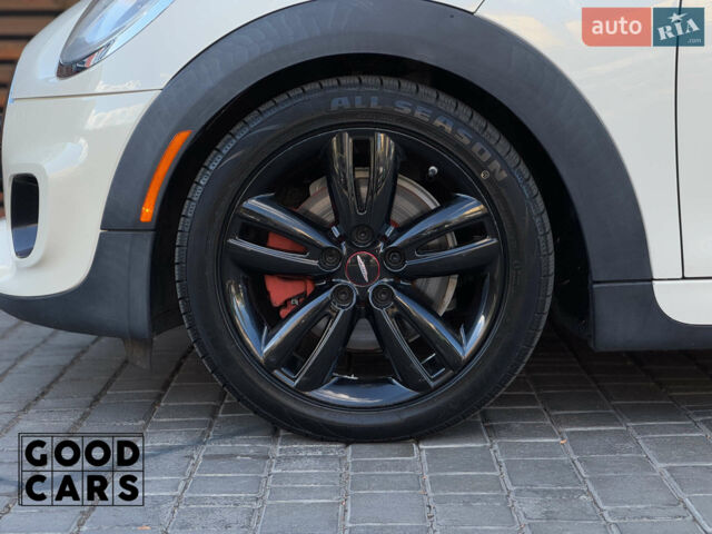 Білий Міні Cooper, об'ємом двигуна 2 л та пробігом 65 тис. км за 16500 $, фото 10 на Automoto.ua