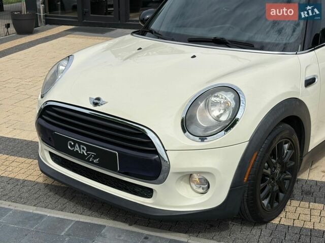 Білий Міні Cooper, об'ємом двигуна 1.5 л та пробігом 118 тис. км за 11900 $, фото 1 на Automoto.ua
