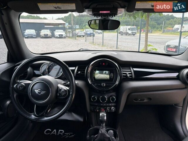 Білий Міні Cooper, об'ємом двигуна 1.5 л та пробігом 118 тис. км за 11900 $, фото 18 на Automoto.ua