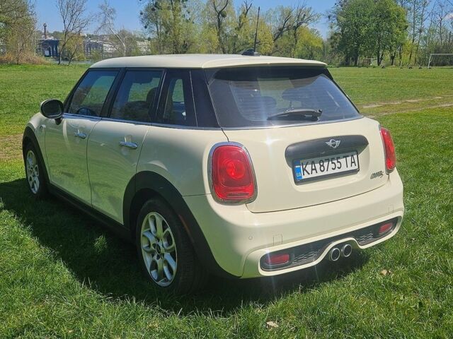 Білий Міні Cooper, об'ємом двигуна 2 л та пробігом 225 тис. км за 12999 $, фото 5 на Automoto.ua